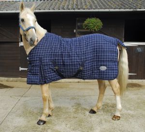 Rhinegold ‘Denver’ Light-Mid Weight Stable Quilted Rug